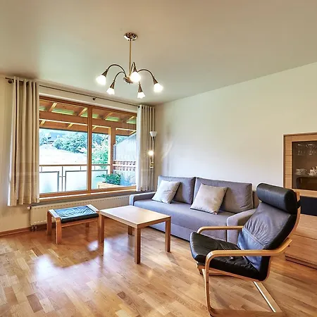 Apartament Maria Apartment *
