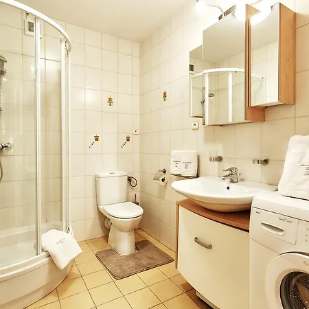 Apartament Maria Apartment *